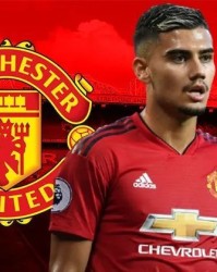  曼联租借妖星爆发，独造三球击退布伦特福德  