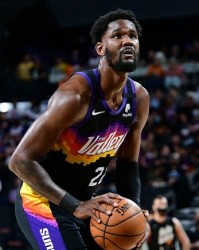  艾顿22+15太阳主场零封灰熊  