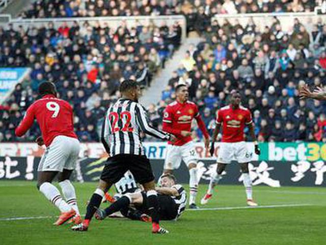  纽卡斯尔爆冷不敌升班马跌落欧战区  